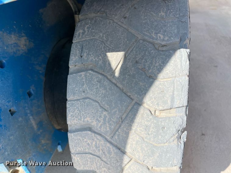 image for item NY9972 2014 Genie GS-2632  scissor lift