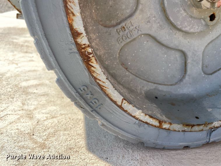 image for item NY9972 2014 Genie GS-2632  scissor lift