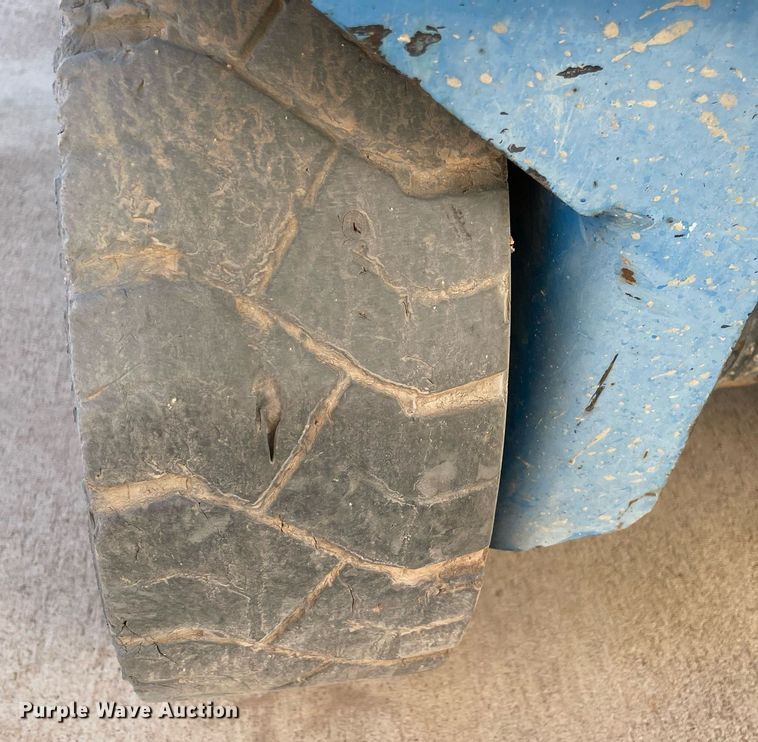 image for item NY9972 2014 Genie GS-2632  scissor lift