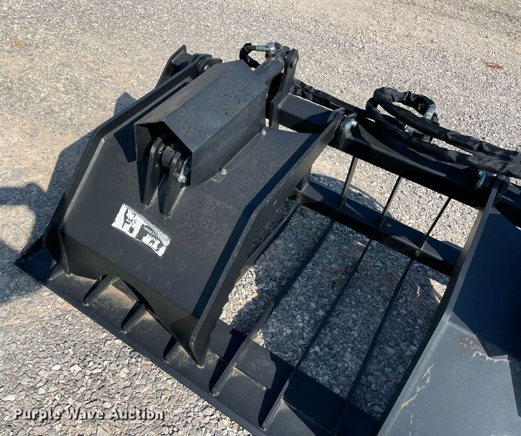 image for item NY9974 72" W skid steer grapple bucket