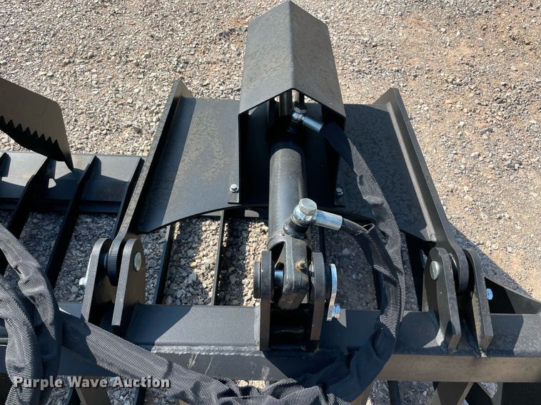 image for item NY9974 72" W skid steer grapple bucket