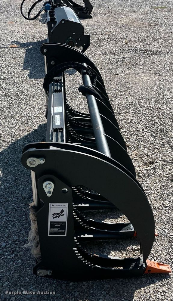image for item NY9976 78" W skid steer grapple bucket