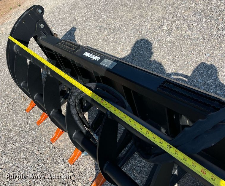 image for item NY9976 78" W skid steer grapple bucket