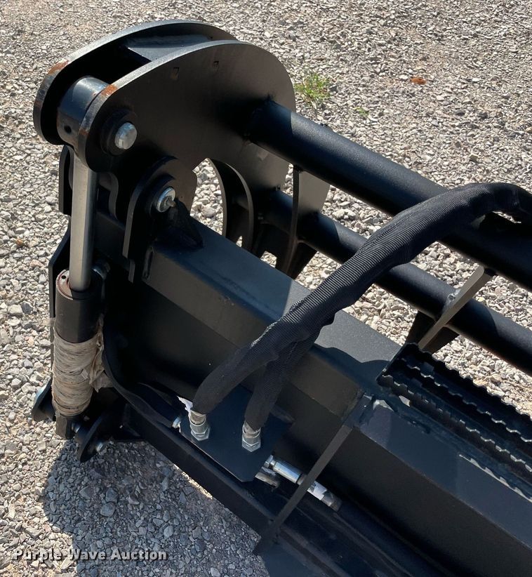 image for item NY9976 78" W skid steer grapple bucket