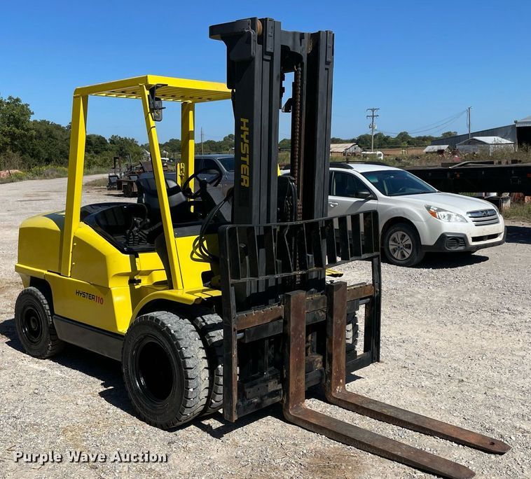 image for item NY9986 2005 Hyster H110XM  forklift