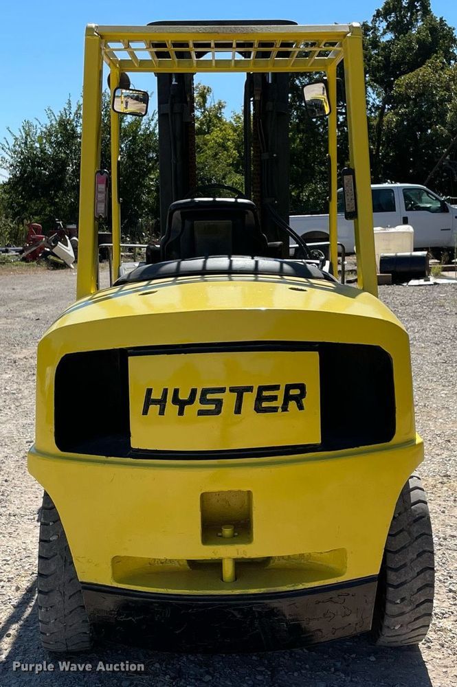 image for item NY9986 2005 Hyster H110XM  forklift