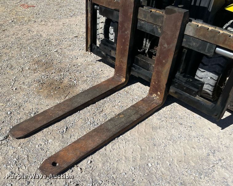 image for item NY9986 2005 Hyster H110XM  forklift