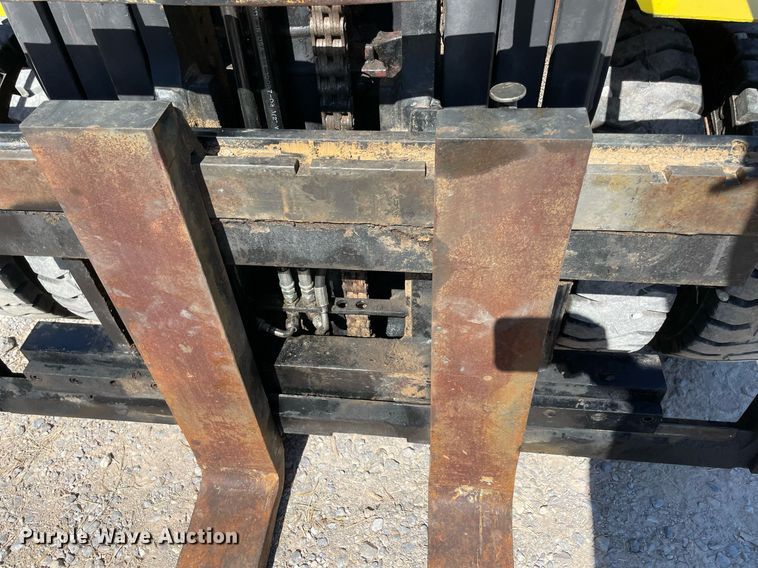 image for item NY9986 2005 Hyster H110XM  forklift