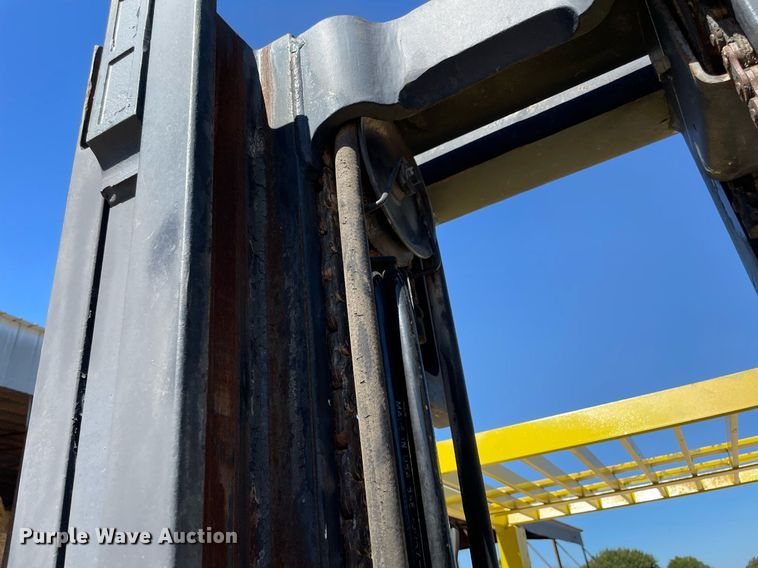 image for item NY9986 2005 Hyster H110XM  forklift