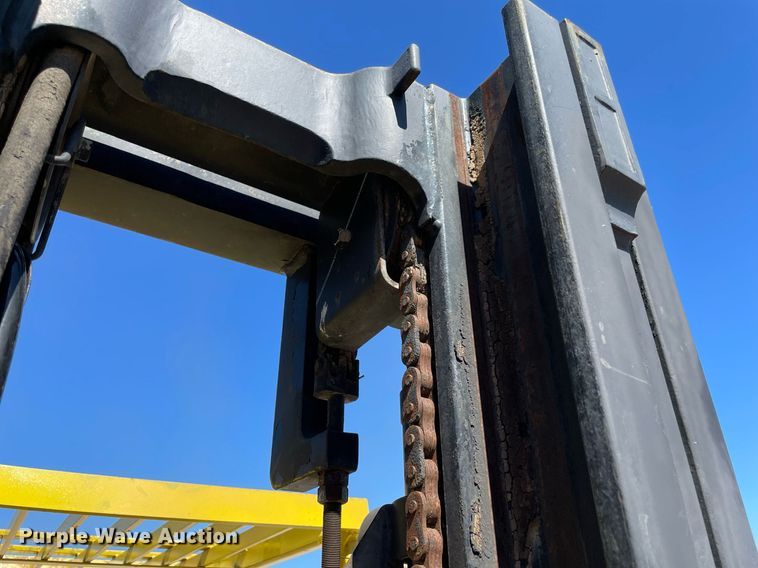 image for item NY9986 2005 Hyster H110XM  forklift