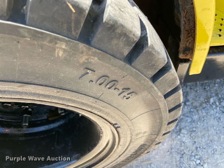 image for item NY9986 2005 Hyster H110XM  forklift