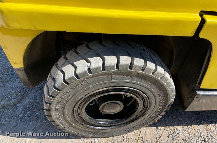 image for item NY9986 2005 Hyster H110XM  forklift