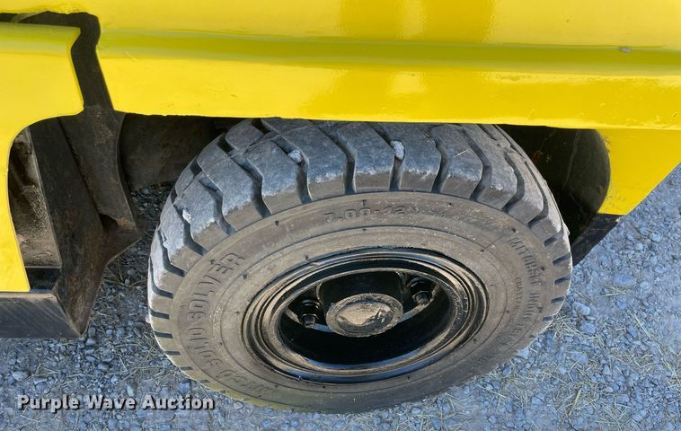 image for item NY9986 2005 Hyster H110XM  forklift