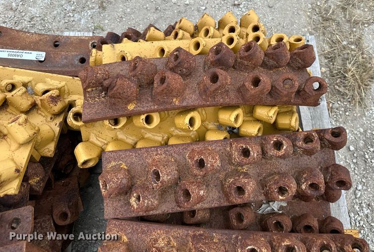 image for item OA9005 Approximately 45 wheel trencher segments