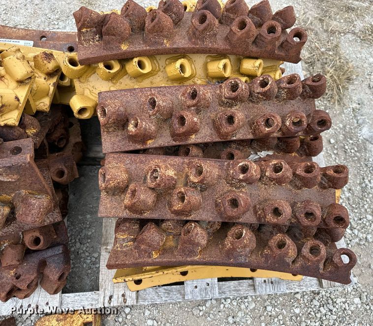 image for item OA9005 Approximately 45 wheel trencher segments
