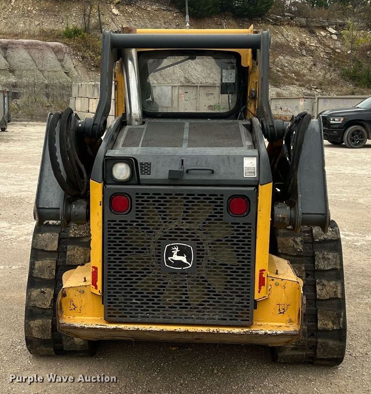 image for item OA9006 2014 John Deere 323E tracked skid steer loader