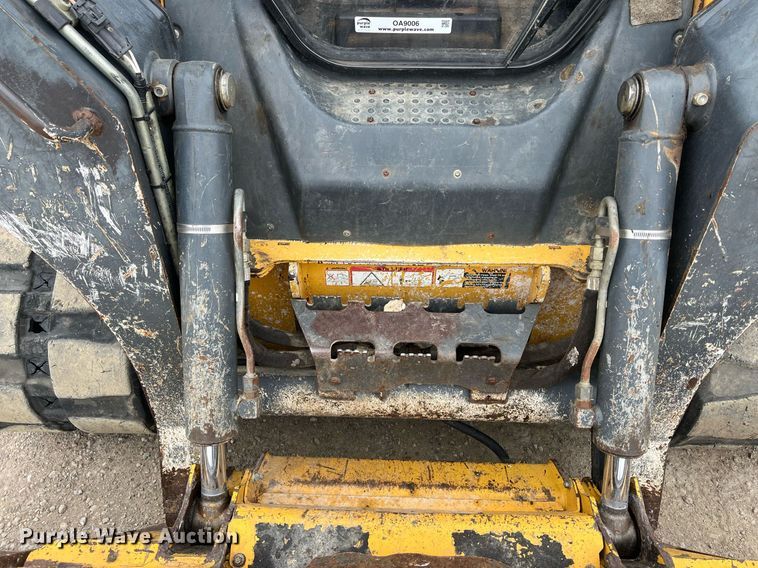 image for item OA9006 2014 John Deere 323E tracked skid steer loader