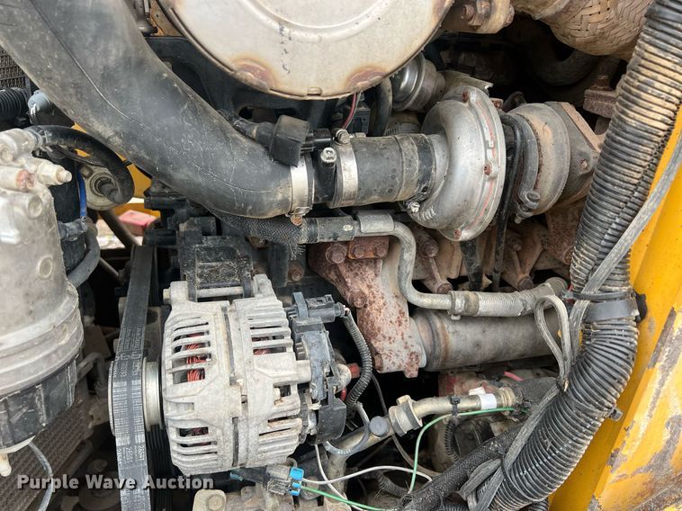 image for item OA9006 2014 John Deere 323E tracked skid steer loader