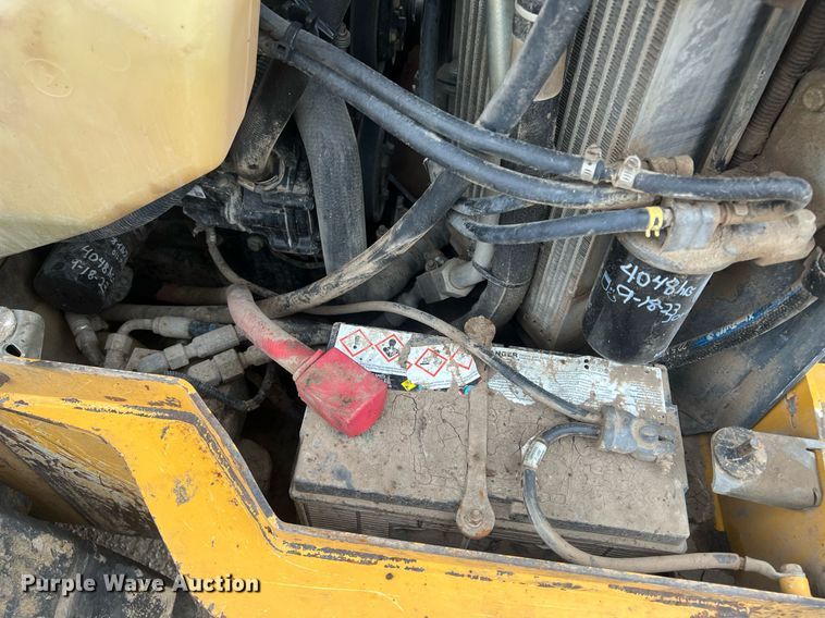 image for item OA9006 2014 John Deere 323E tracked skid steer loader