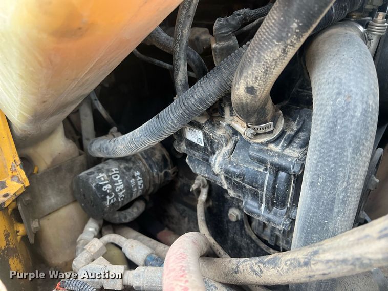 image for item OA9006 2014 John Deere 323E tracked skid steer loader