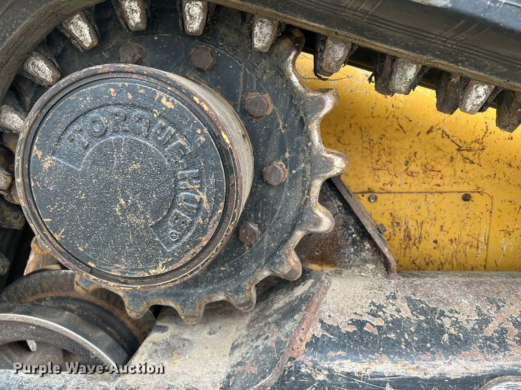 image for item OA9006 2014 John Deere 323E tracked skid steer loader