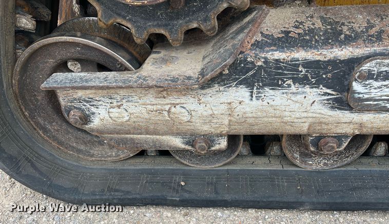 image for item OA9006 2014 John Deere 323E tracked skid steer loader