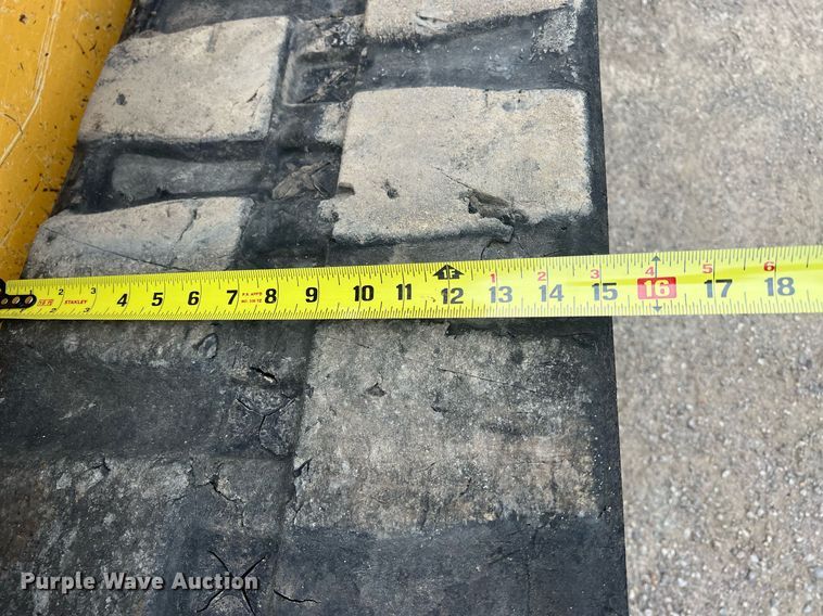 image for item OA9006 2014 John Deere 323E tracked skid steer loader