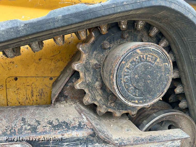 image for item OA9006 2014 John Deere 323E tracked skid steer loader