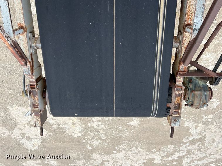 image for item OA9009 1960 Cedarapids Super 60  screen