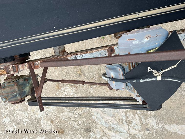 image for item OA9009 1960 Cedarapids Super 60  screen