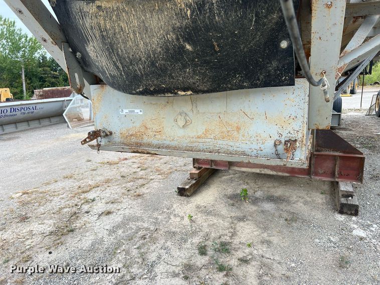 image for item OA9009 1960 Cedarapids Super 60  screen