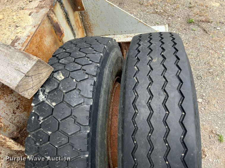 image for item OA9009 1960 Cedarapids Super 60  screen