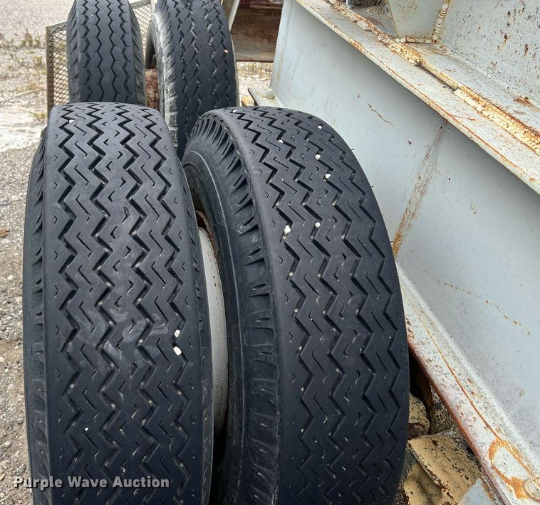 image for item OA9009 1960 Cedarapids Super 60  screen