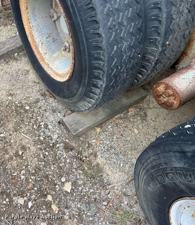 image for item OA9009 1960 Cedarapids Super 60  screen