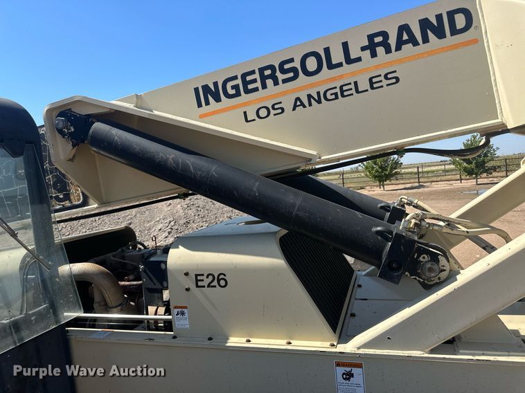 image for item OC9515 Ingersoll Rand VR-843  telehandler