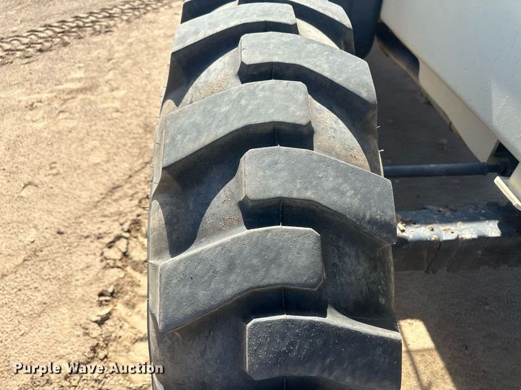 image for item OC9515 Ingersoll Rand VR-843  telehandler