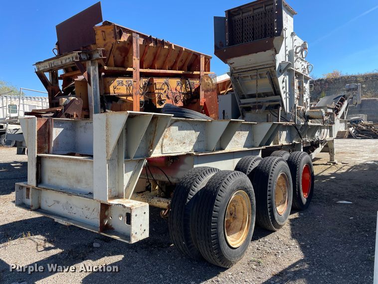 image for item OC9555 1975 Universal 4555 Impact Master crusher