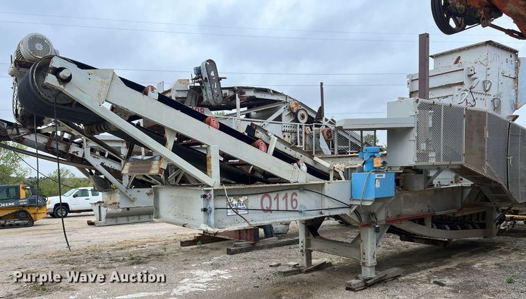image for item OC9555 1975 Universal 4555 Impact Master crusher
