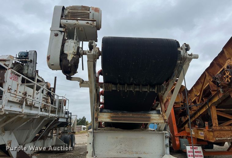 image for item OC9555 1975 Universal 4555 Impact Master crusher