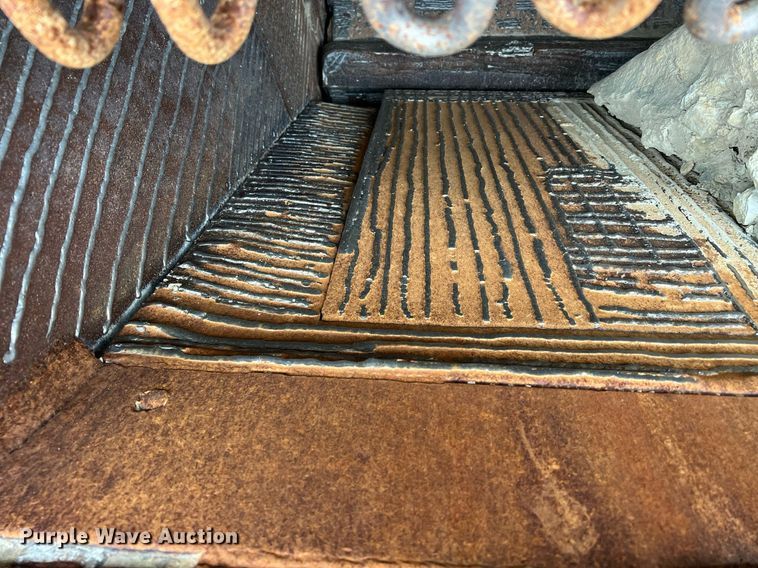 image for item OC9555 1975 Universal 4555 Impact Master crusher