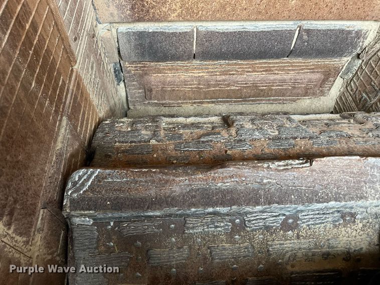 image for item OC9555 1975 Universal 4555 Impact Master crusher