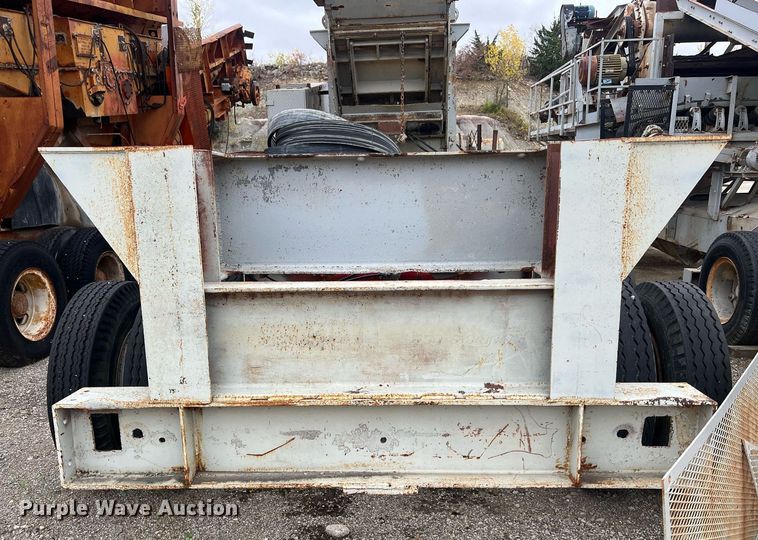 image for item OC9555 1975 Universal 4555 Impact Master crusher