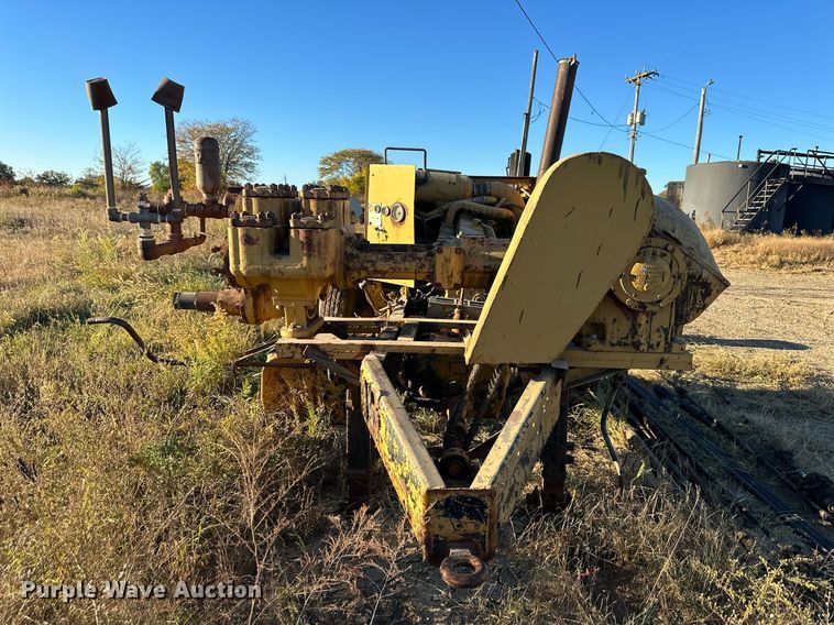 image for item OF9093 Caterpillar  oilfield pump