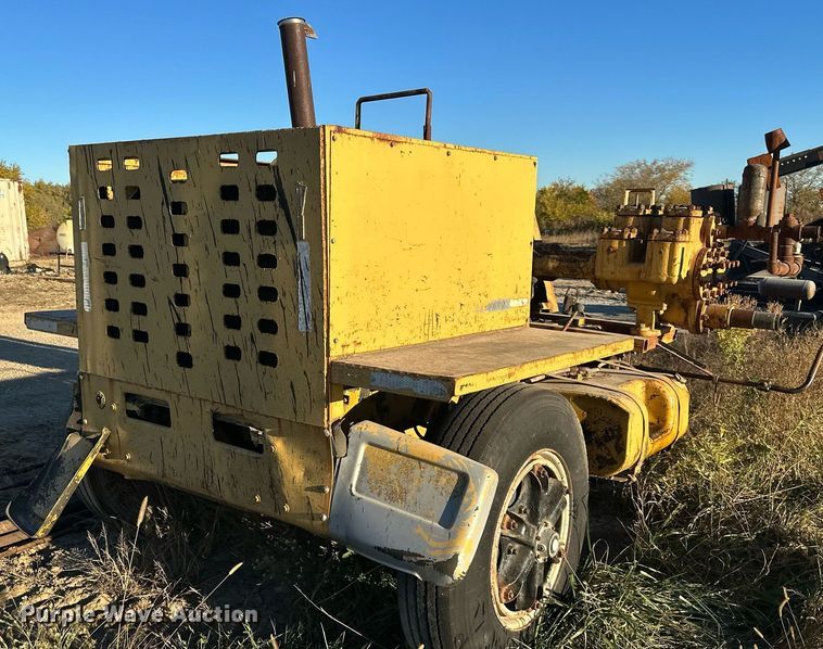 image for item OF9093 Caterpillar  oilfield pump