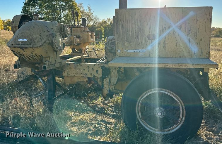 image for item OF9093 Caterpillar  oilfield pump