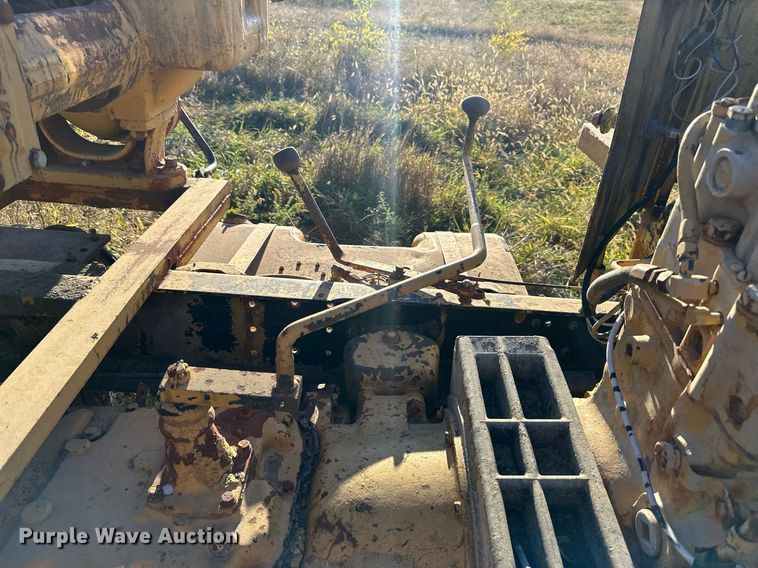 image for item OF9093 Caterpillar  oilfield pump