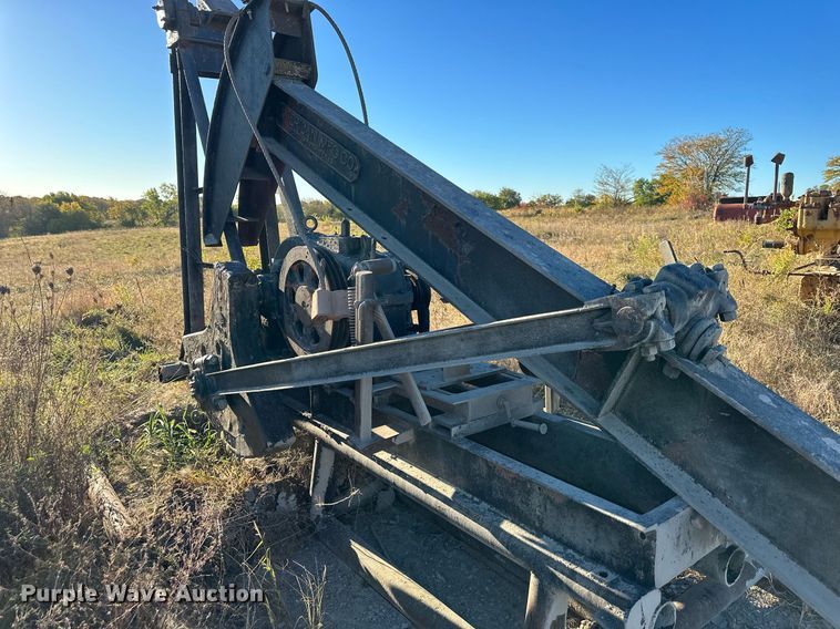 image for item OF9095 (5) Oilfield pump jacks
