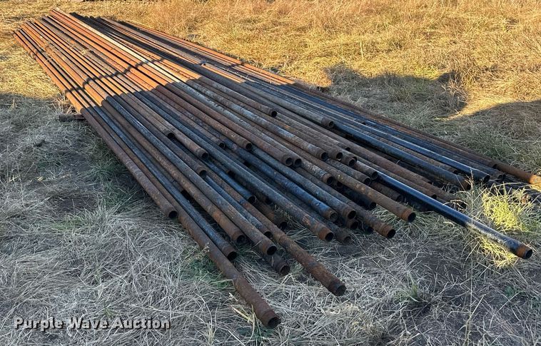 image for item OF9098 Approximately 100 oilfield pipes