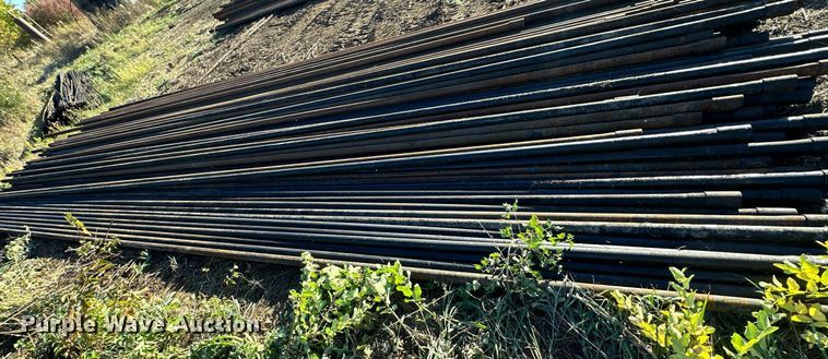 image for item OF9100 Approximately 100 oilfield pipe