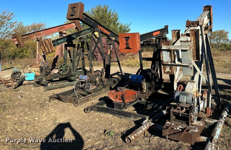 image for item OF9107 (5) oilfield pump jacks